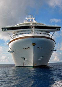 Crusie ship Cruise ship at sea