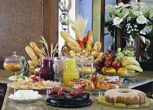 Hotel breakfast buffet - great savings with secret hotels Breakfast table in a secret hotel