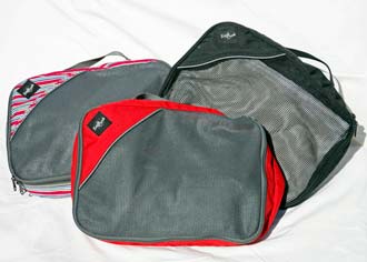 Three packing cubes in different colors